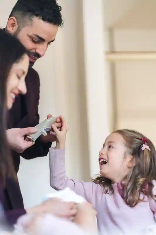 Mamma papà e bambina